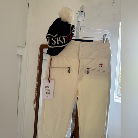 Perfect Moment Aurora Cream Flare Ski Pants PLUS BEANIE - Picture 6 of 16